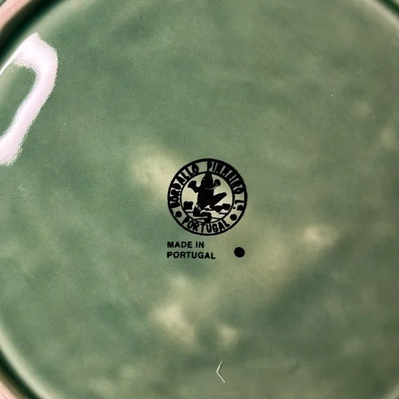 Bordallo Pinheiro VINE GREEN 10” dinner plate Plate Majolica Portuguese - Picture 3 of 4